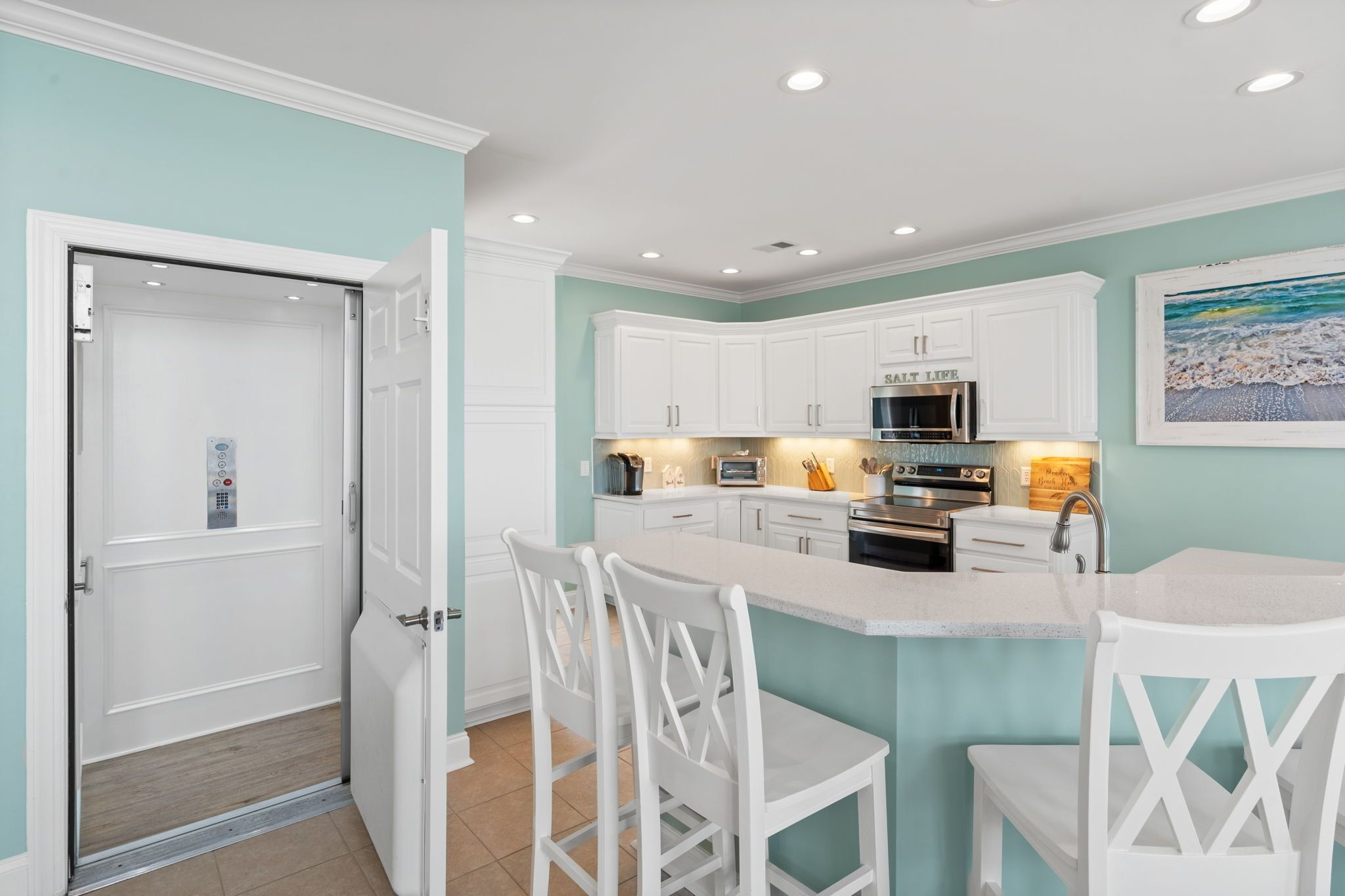 7 Bedrooms, 6.5 Baths, Elevator, Heated Private Pool, Linens Included