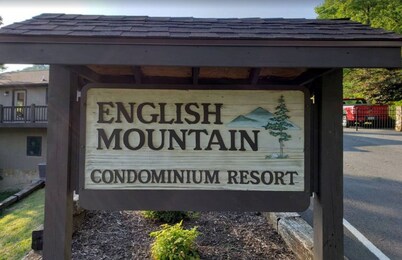 English Mtn Retreat Close To The Smoky Mountains!