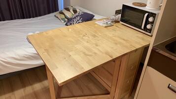 Apartment, Non Smoking | 1 bedroom, desk, blackout drapes, free WiFi