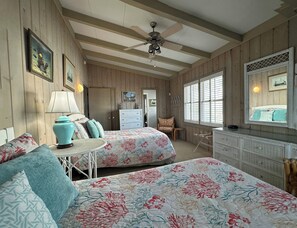 5 bedrooms, free WiFi, bed sheets