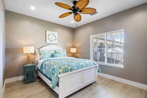 2 bedrooms, iron/ironing board, travel cot, free WiFi