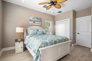 2 bedrooms, iron/ironing board, travel cot, free WiFi