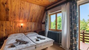 3 camere