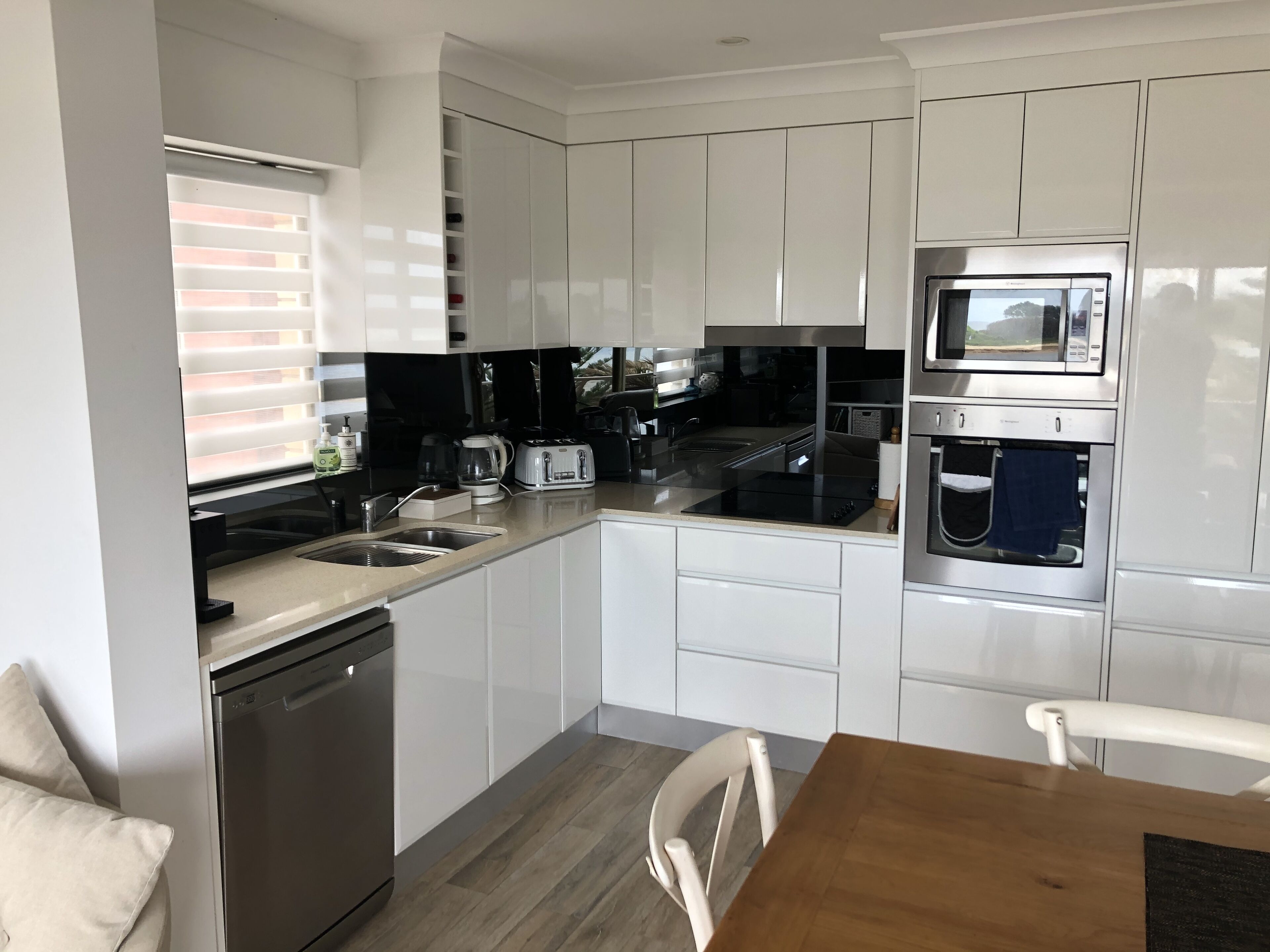 Spectacular waterfront holiday apartment. Best location in The Entrance.