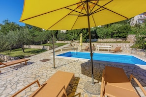 Outdoor pool - Villa Drago (Novi Vinodolski)