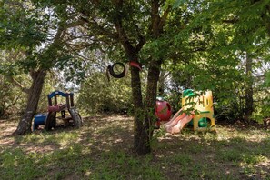 Children's area - Tenuta Di Litiano With Pool, Roccastrada, Italy (Roccastrada)