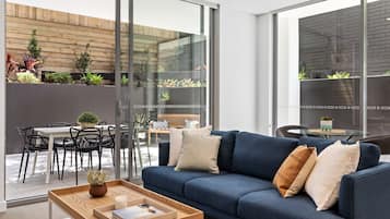 One Bedroom Apartment With Parking | Terrace/patio