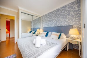 4 dormitorios, tabla de planchar con plancha, wifi gratis y ropa de cama