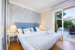4 dormitorios, tabla de planchar con plancha, wifi gratis y ropa de cama