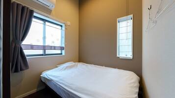 Private Vacation Home | 4 bedrooms, blackout drapes, free WiFi, bed sheets