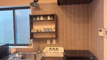 Private Vacation Home | Private kitchen | Full-size fridge, microwave, stovetop, rice cooker