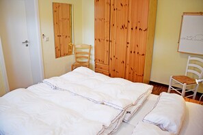 2 habitaciones, cuna de viaje, wifi y ropa de cama 