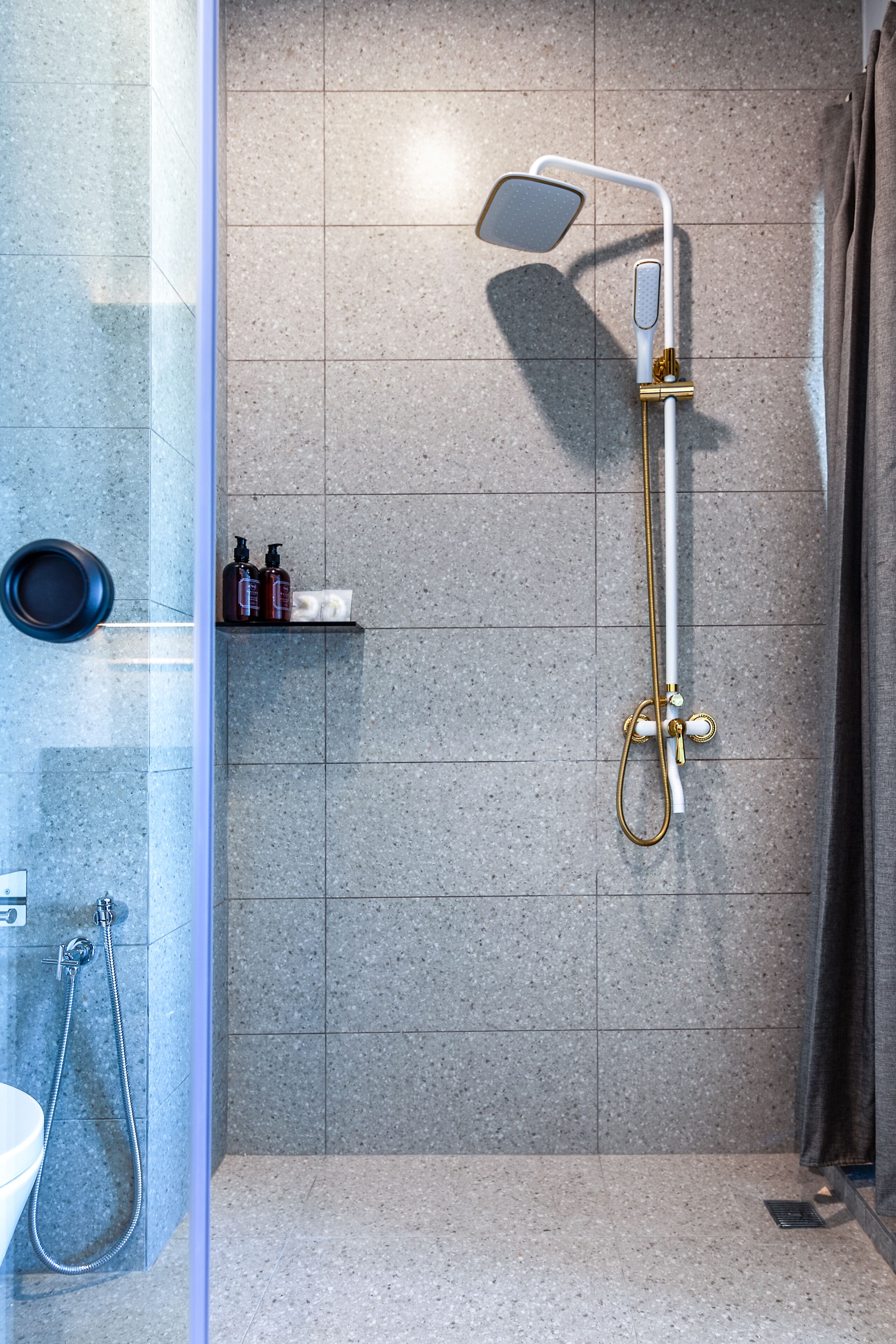 premier twin room | bathroom | shower, rainfall showerhead, free toiletries, hair dryer