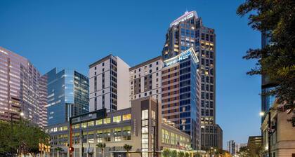 Hyatt Place Tampa Downtown