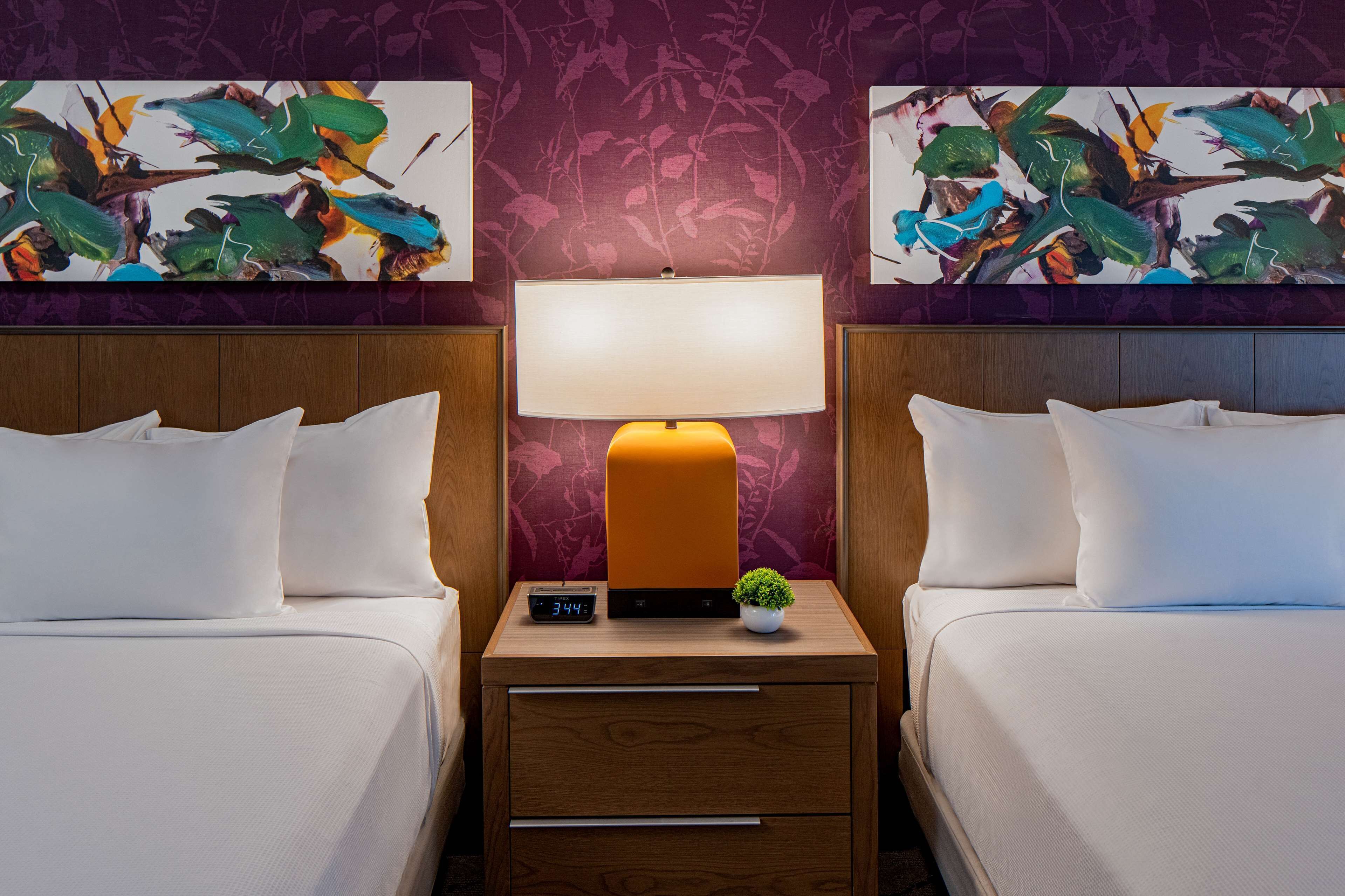 room, 2 queen beds (den) | 1 bedroom, hypo-allergenic bedding, in-room safe, desk