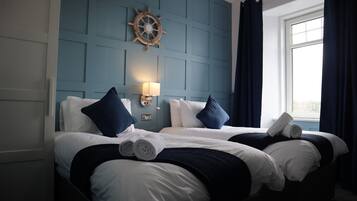 Iron/ironing board, free WiFi, bed sheets