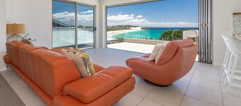 Beach Break, Stunning View & Fantastic House