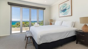 4 soverom, strykejern/-brett, internettilgang og sengetøy