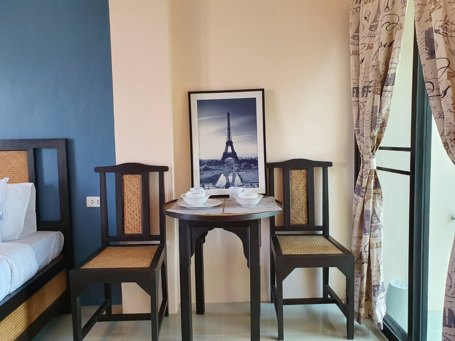 เบสิกสตูดิโอ, หลายเตียง | บริเวณนั่งเล่น | ทีวีจอแบน 32 นิ้ว พร้อมช่องเคเบิล, ทีวี