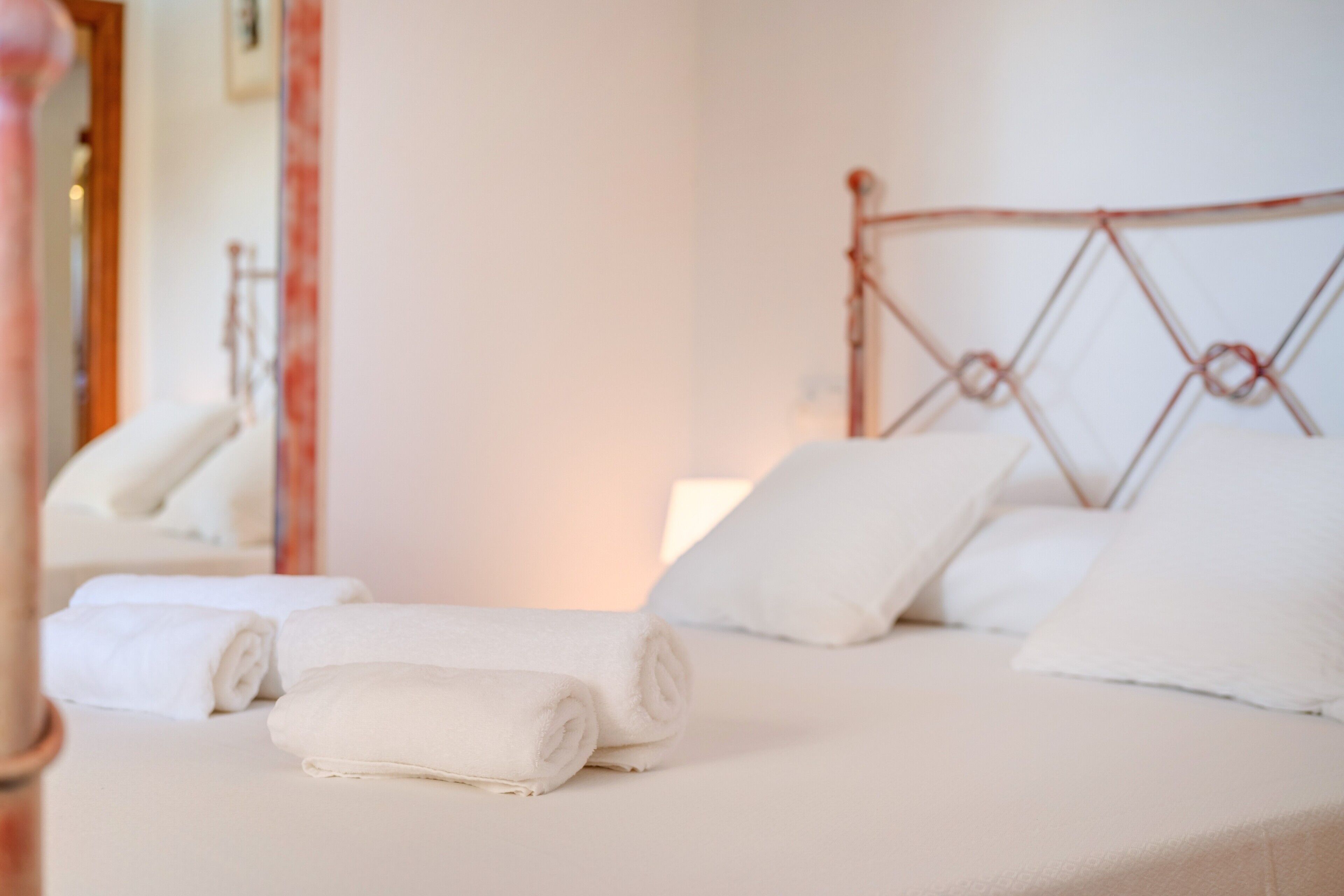 3 chambres, fer et planche à repasser, Wi-Fi gratuit, draps fournis