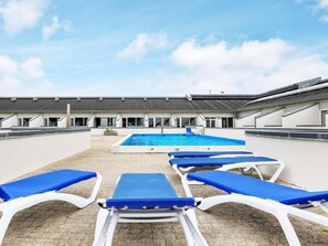 Apartment | Pool | Indoor pool, outdoor pool