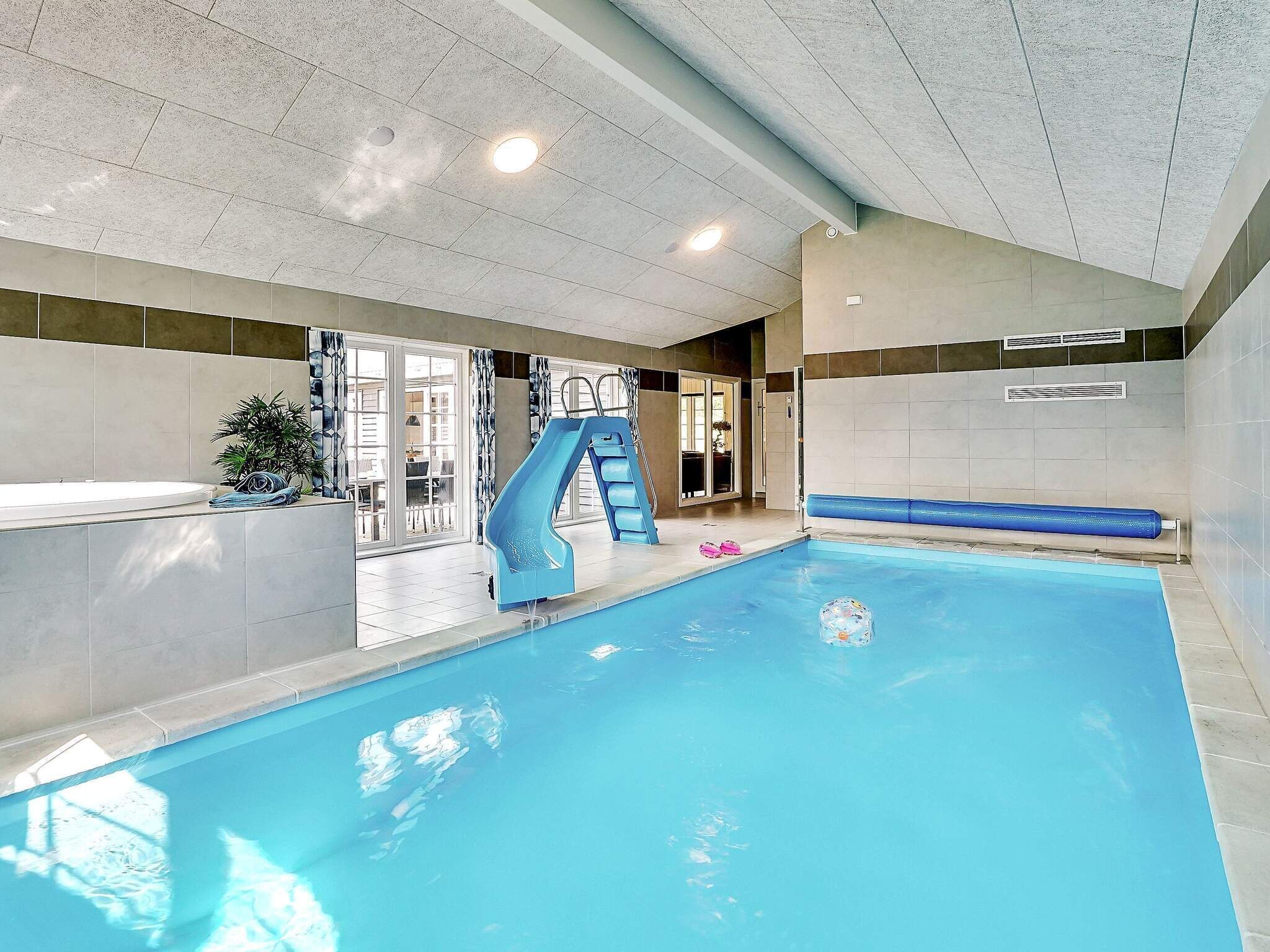 Udendørs pool