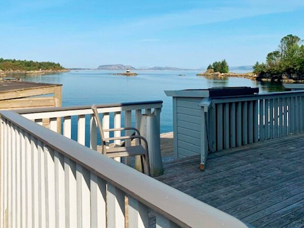 House | Exterior - 6 Person Holiday Home in Austrheim (Austrheim)