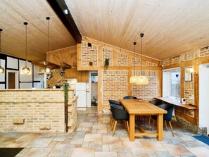 House | Private kitchen | Highchair