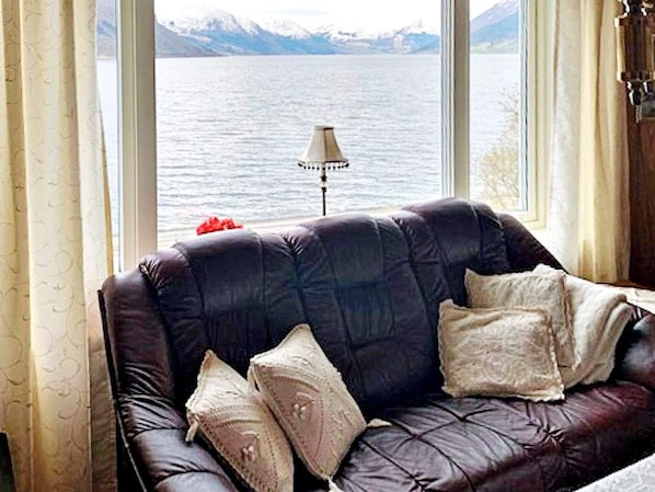 独立别墅 | 起居区