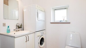 Shower - Holiday Home in Faaborg (Faaborg)