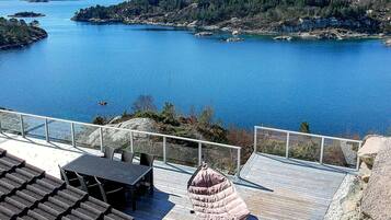 House | Outdoor dining