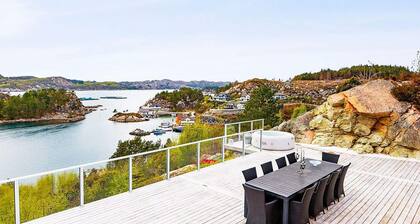 12 Person Holiday Home in Fitjar