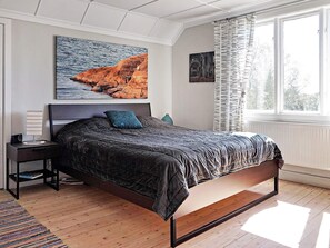 3 bedrooms