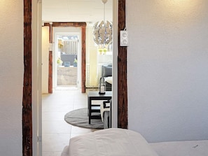 1 bedroom, individually furnished, bed sheets