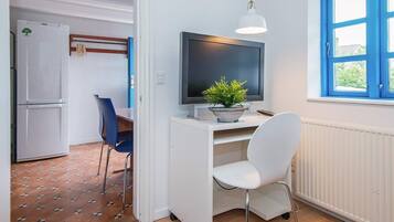 2 bedrooms