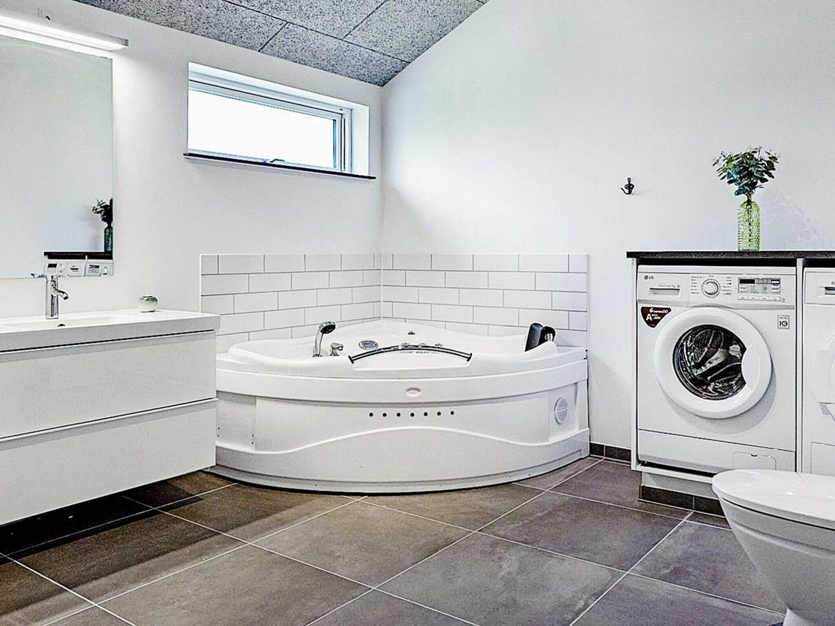 House | Spa treatment