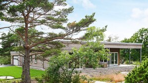 Exterior - Holiday Home in Strömstad (Stromstad)