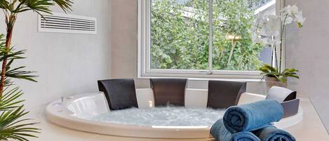 House | Spa treatment