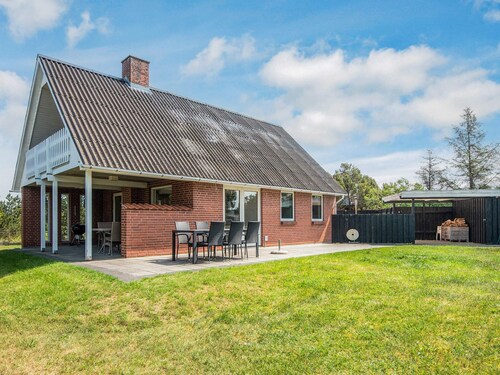 6 Person Holiday Home in Glesborg