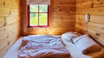 3 bedrooms, individually furnished