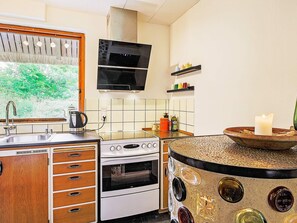 House | Interior - 6 Person Holiday Home in Farevejle (Faarevejle)