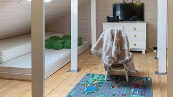 House | 4 bedrooms, individually furnished