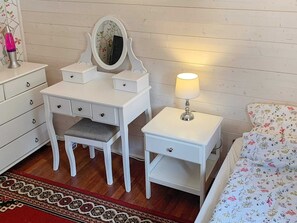 4 slaapkamers, individueel gemeubileerd