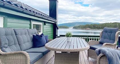 6 Person Holiday Home in Lindas