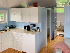 House | Interior - 6 Person Holiday Home in Lindas (Alver)