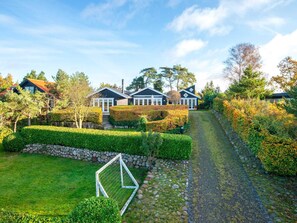 Exterior - Holiday Home in Ebeltoft (Ebeltoft)