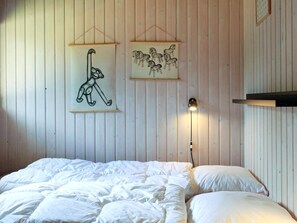 2 bedrooms