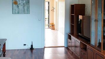 3 bedrooms, individually furnished