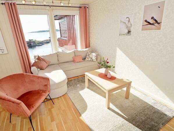 Apartment | Living area