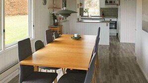 House | Dining - 9 Person Holiday Home in Allingabro (Allingåbro)